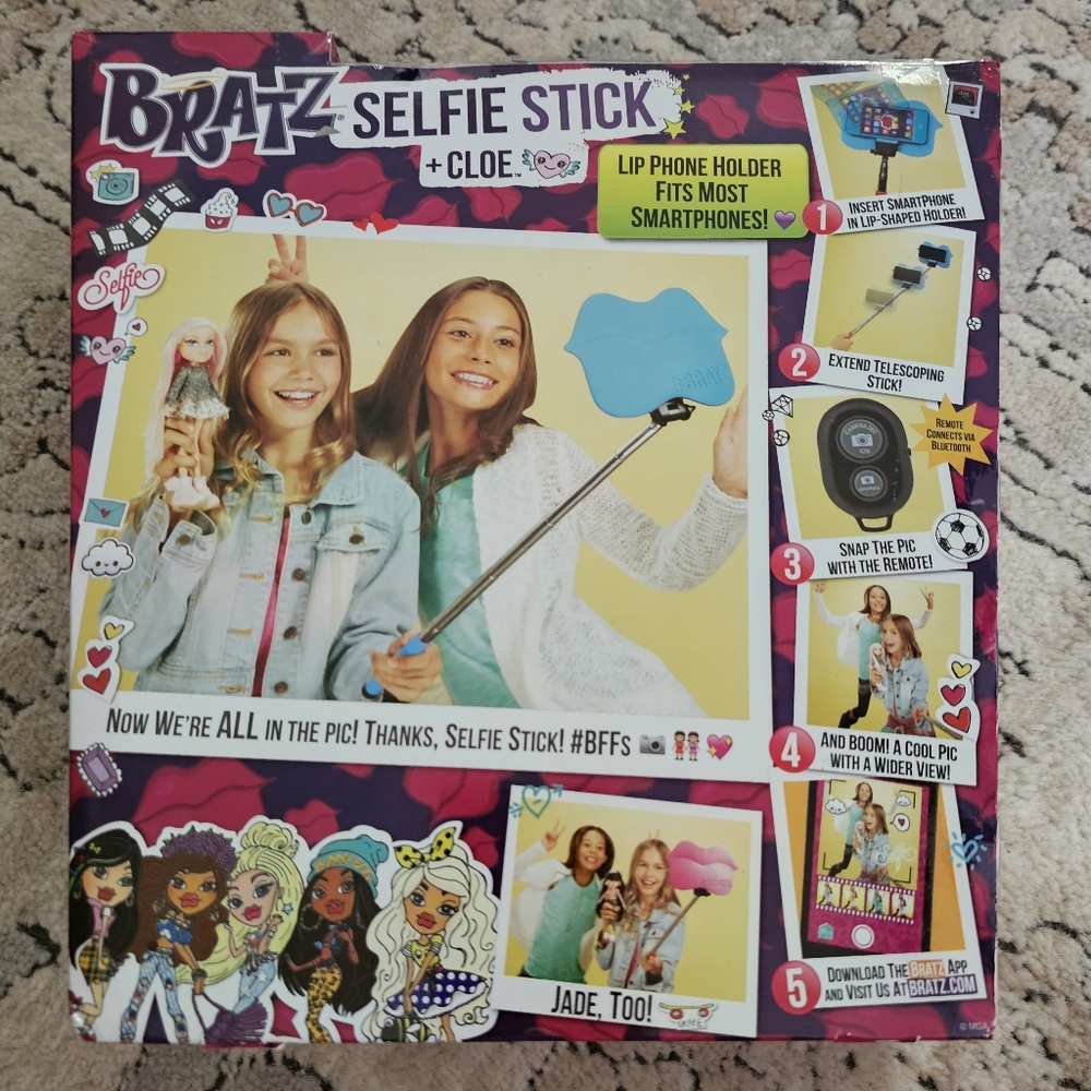 NIB Bratz Selfie Stick + Cloe - Picture 3 of 3